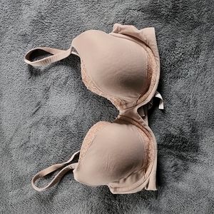 VS bra  32DD